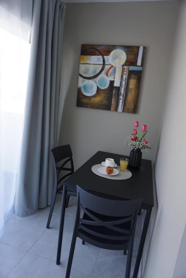 Korzo Suites Gzira Eksteriør billede