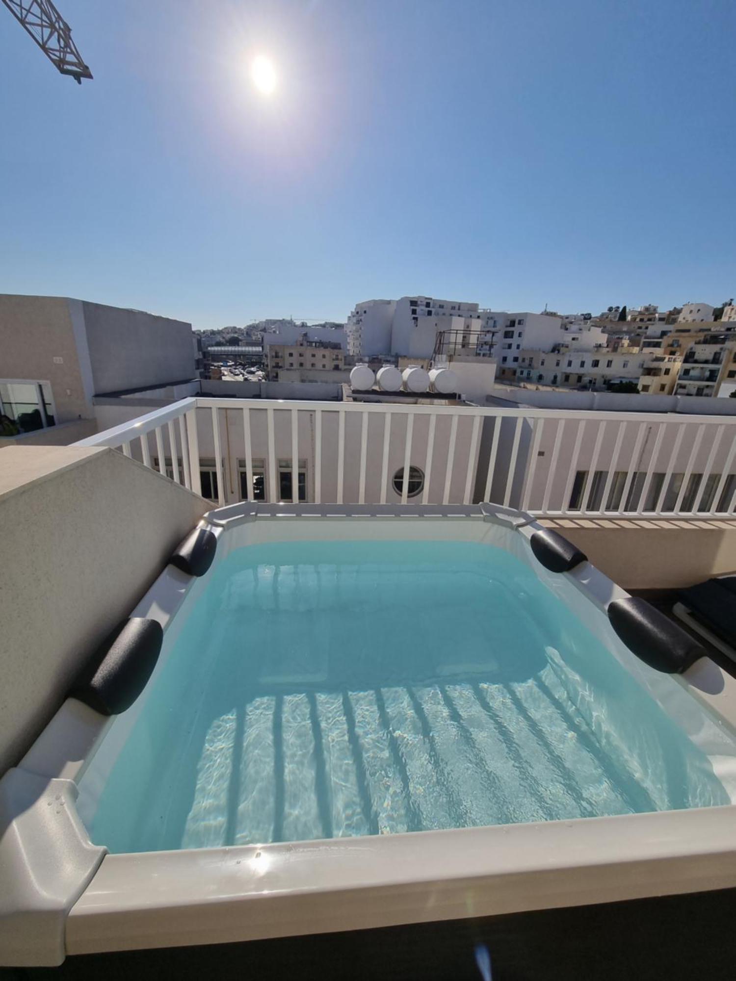 Korzo Suites Gzira Eksteriør billede