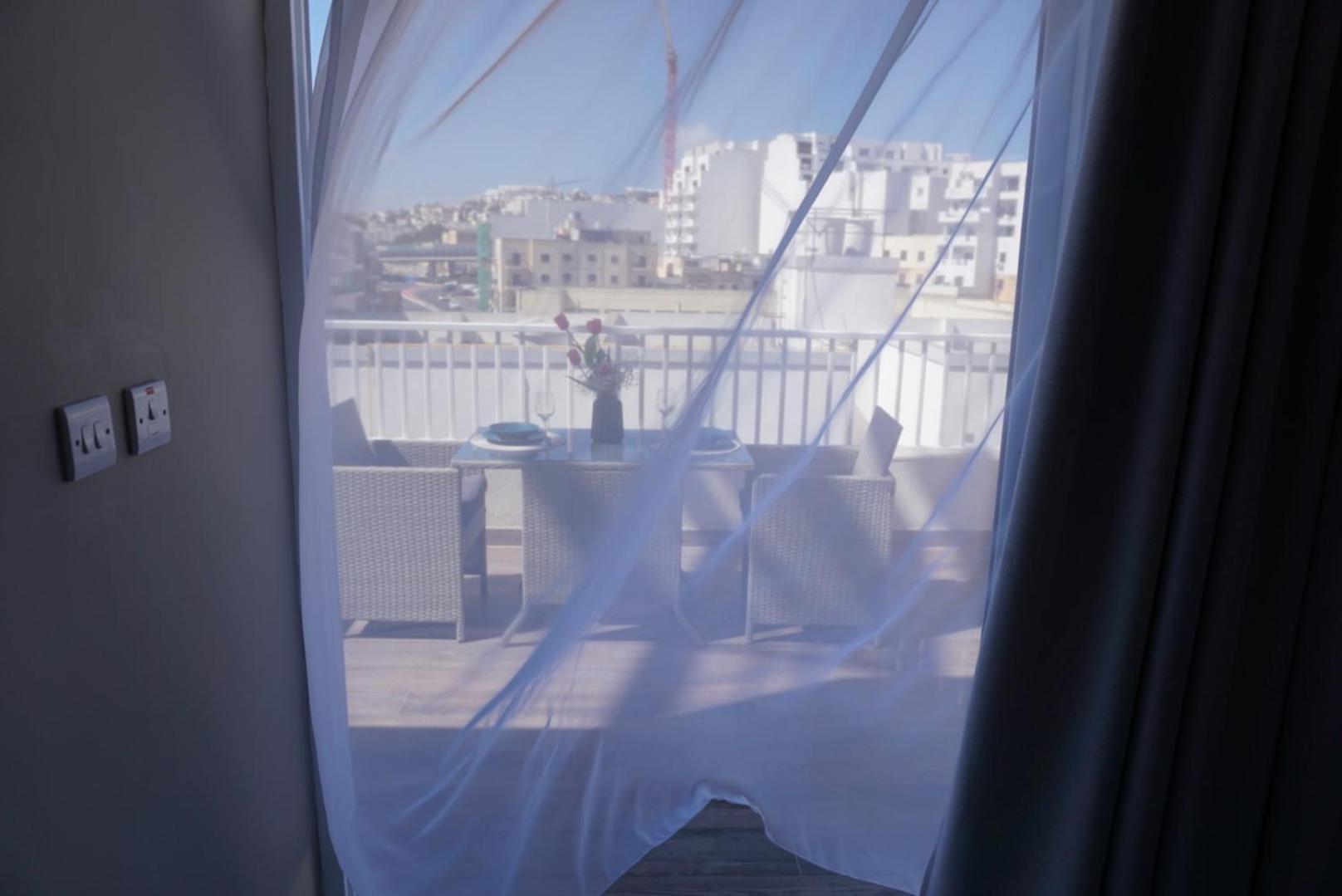 Korzo Suites Gzira Eksteriør billede