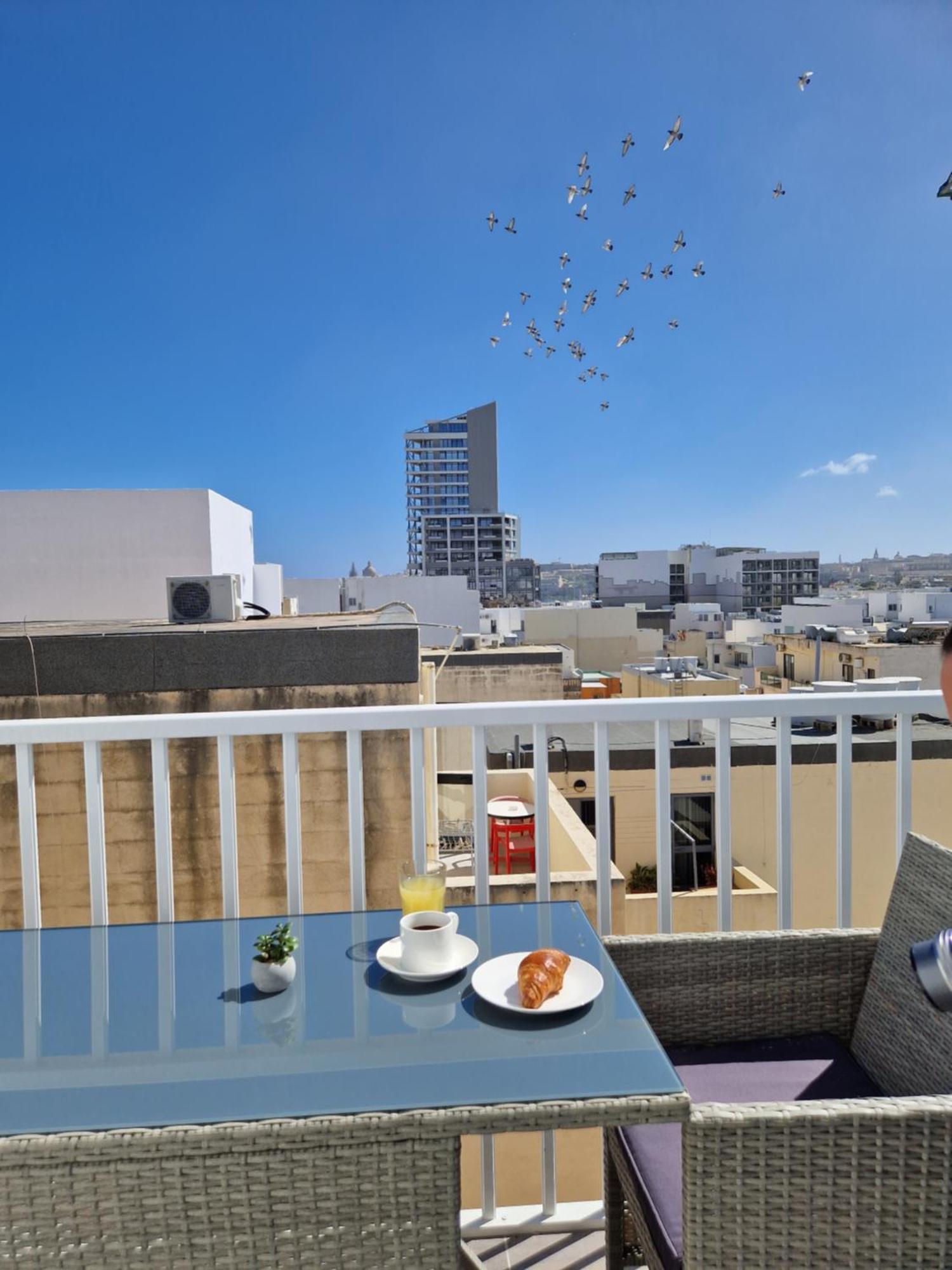 Korzo Suites Gzira Eksteriør billede